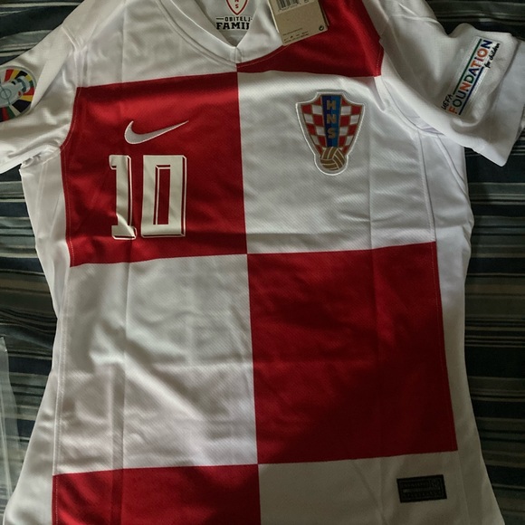 Nike Croatia Home Football Shirt Jersey 2024/25 Mens Small Dri Fit (FV1737-100) - Picture 3 of 3